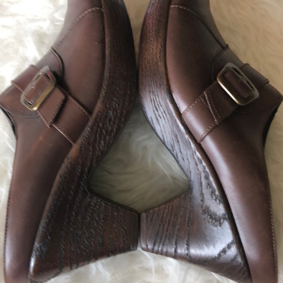 Munro American Staci Women’s Brown Leather Mules - Picture 5 of 8
